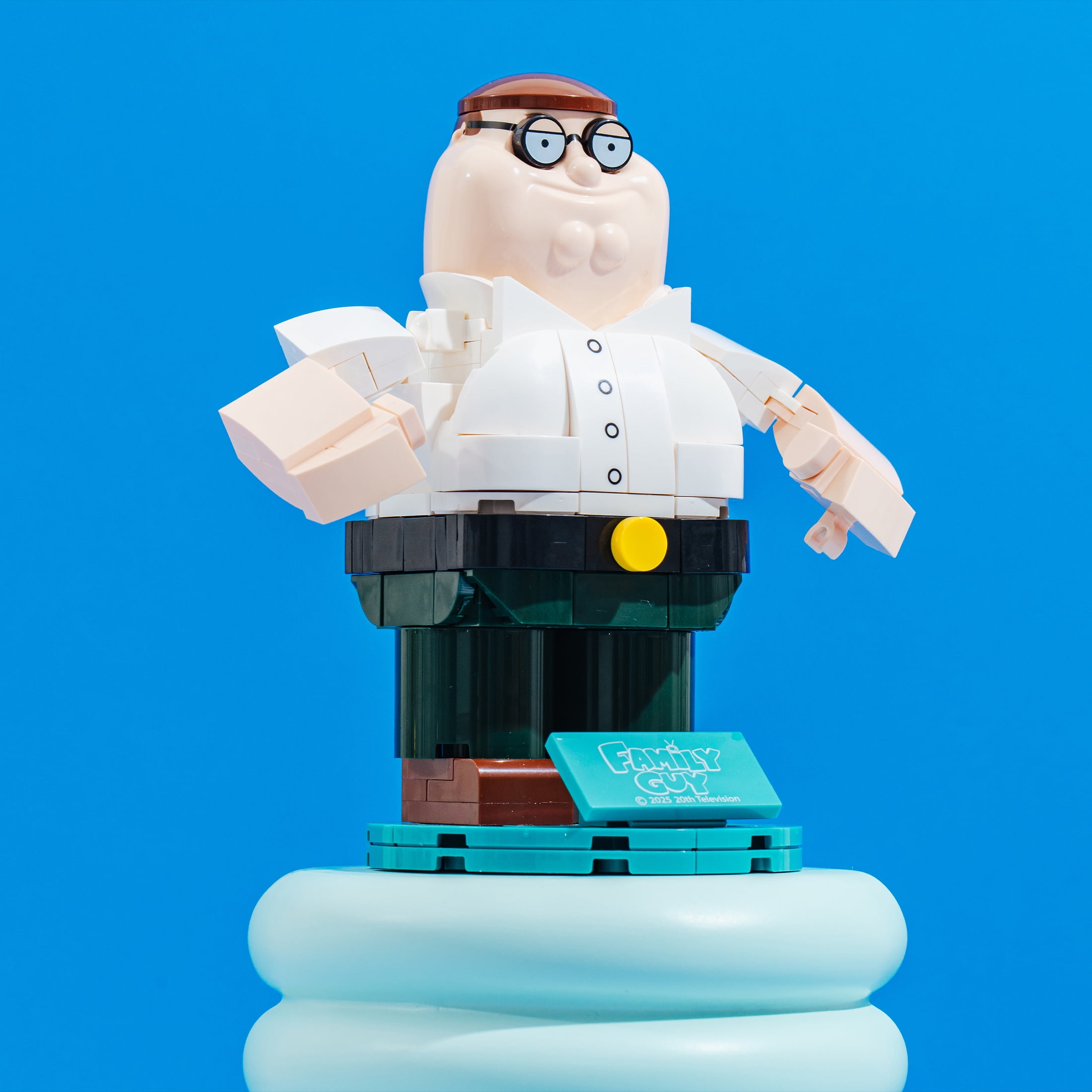 Brickcraft Family Guy Peter Griffin Building Kit (200-Piece Set), Buildable Figure on Display Base, Cartoon Collectible, TV Show Memorabilia for ages 14+ - Image 10